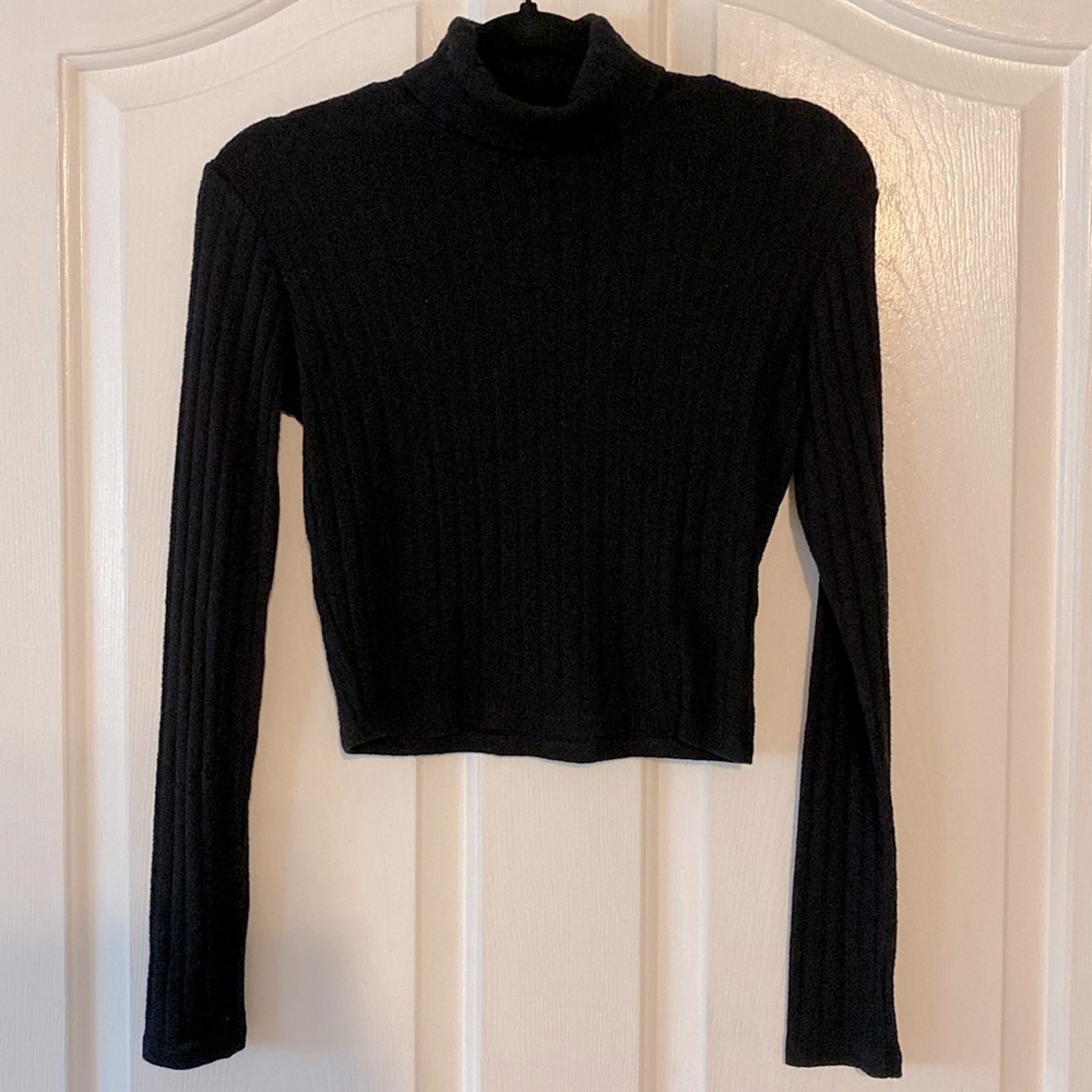 Garage Cropped Turtleneck